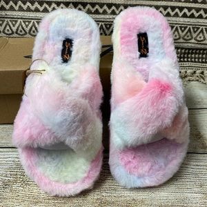 New 7 For All Mankind Kiki Fuzzy Slippers Seven7